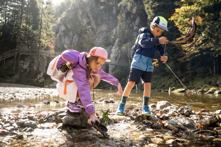 Category image for kids’ waterproof jackets